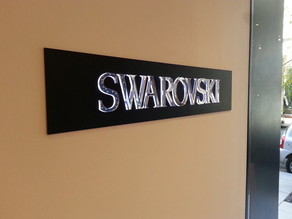 Local Swarovski Belgrano 2